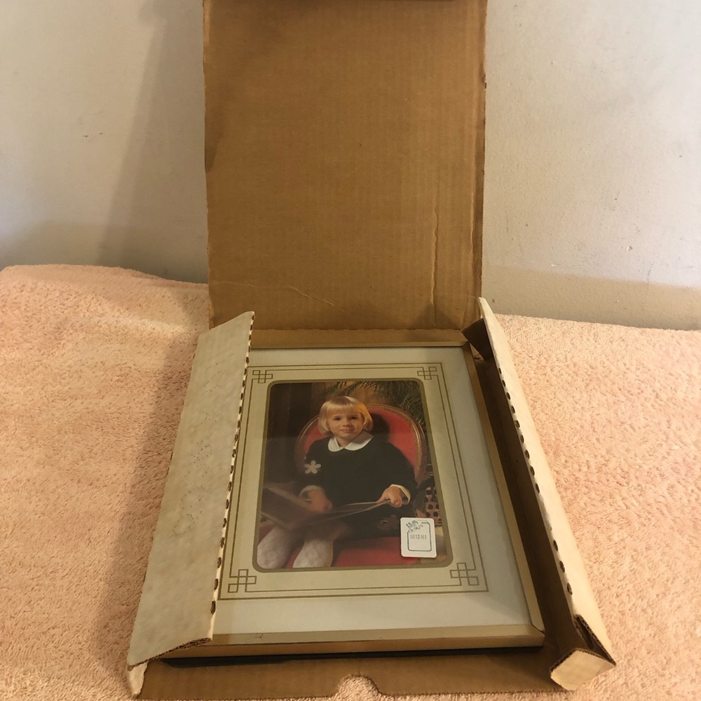 Vintage Klisto Designs 8”x10” Quality Picture Frame NOS